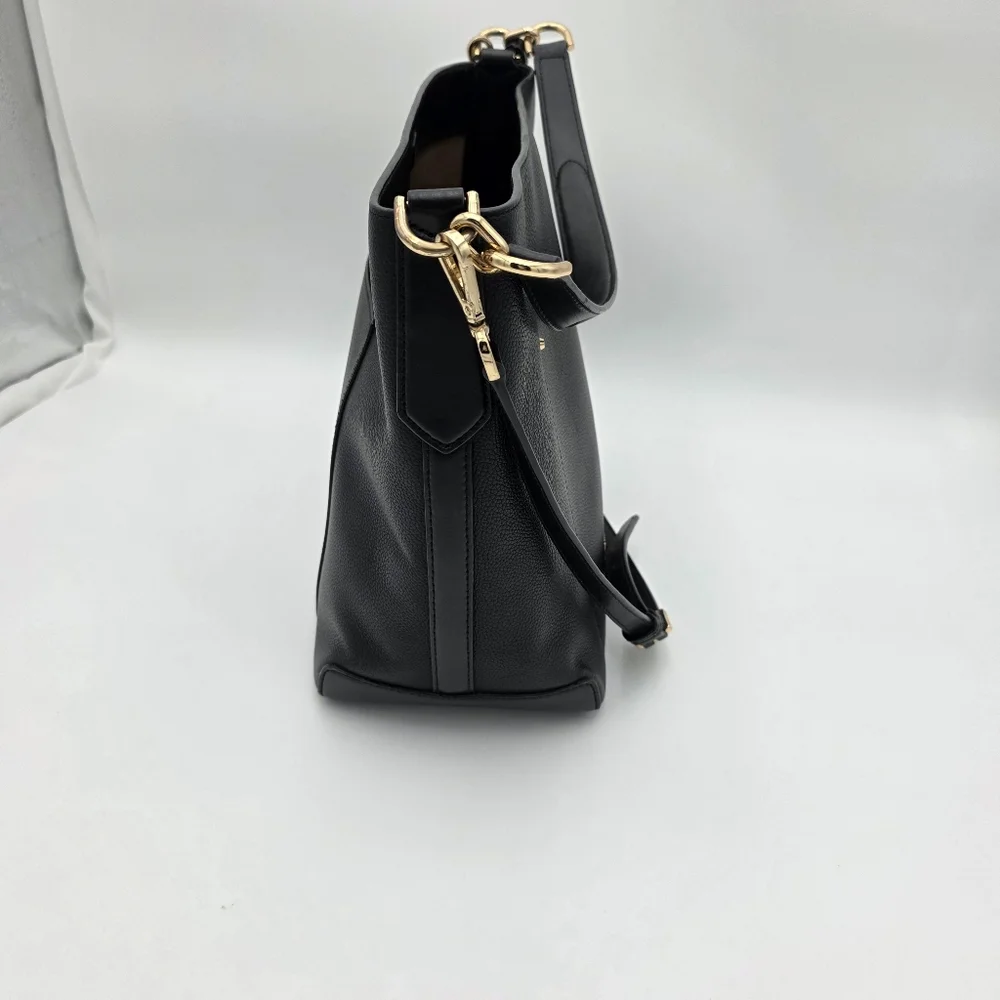 Michael Kors Black Hayes Bucket Bag - Picture 5 of 10